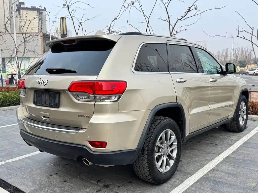 Grand Cherokee (Import) 3.0 L Comfort Enjoyment Navigation