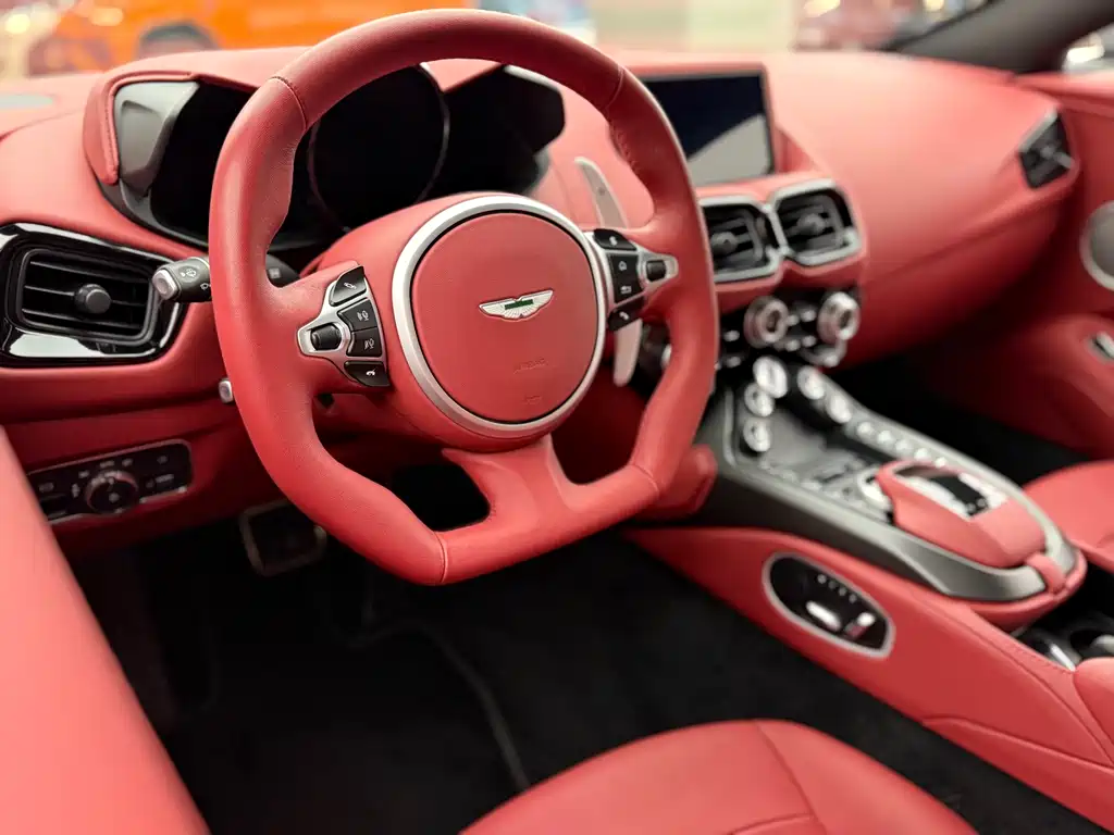 V8 Vantage 4.0 T V8 Coupe