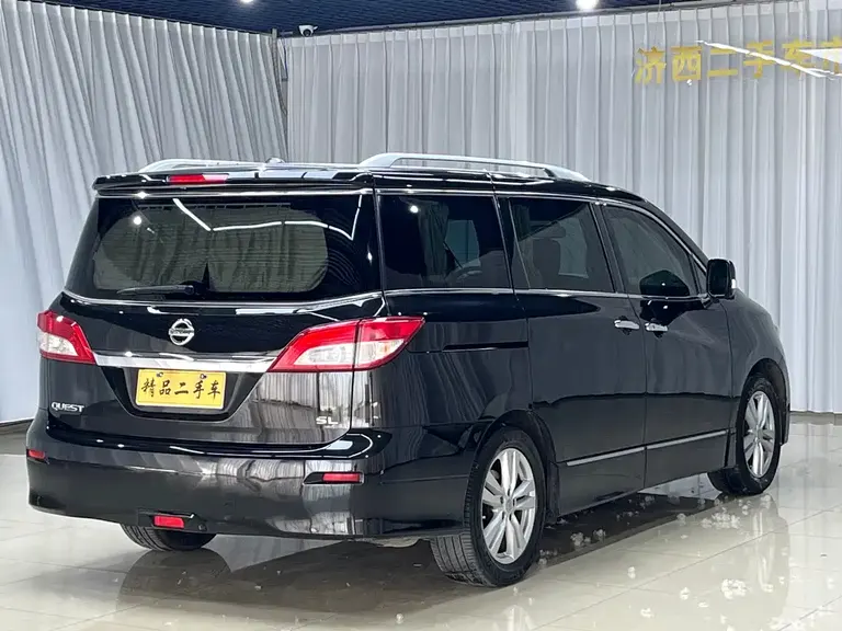 Nissan Quest 3.5 L SL