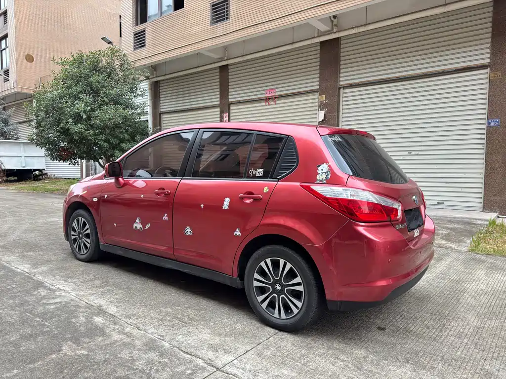 Venucia R50 1.6 L Manual Comfort