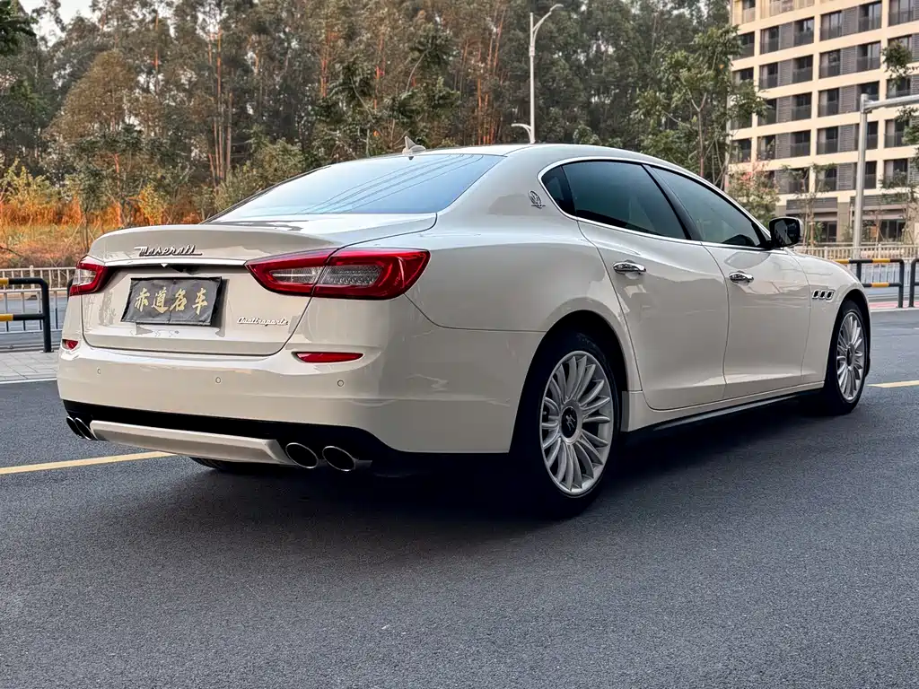 Quattroporte 3.0 T Standard