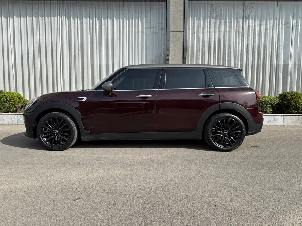 MINI CLUBMAN Facelift 1.5 T COOPER