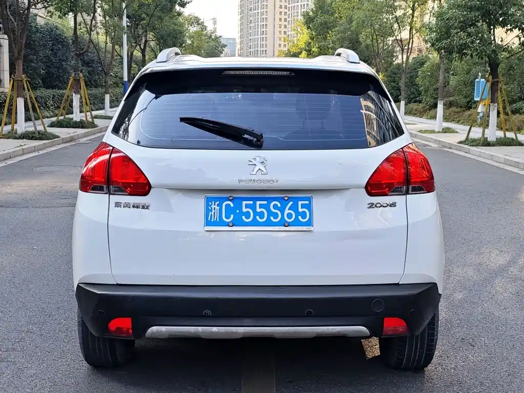 Peugeot 2008 2014 1.6 L Auto Trendy