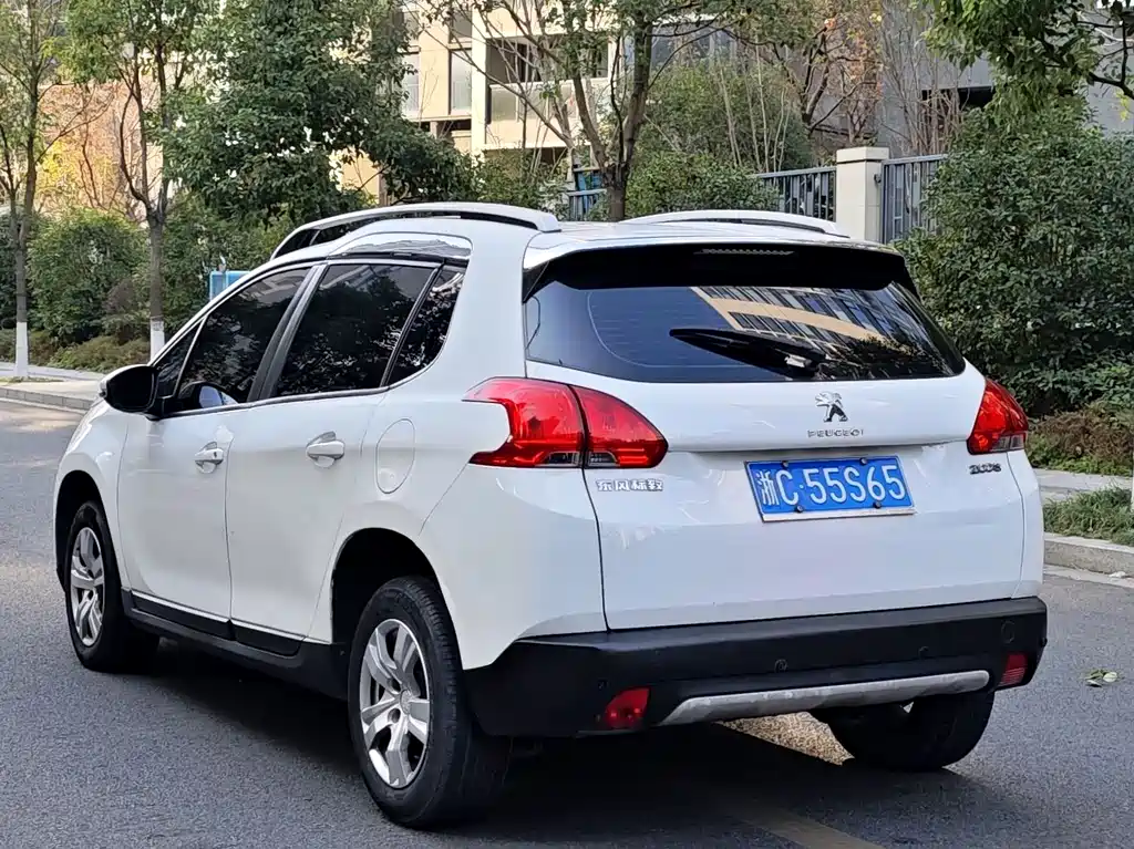 Peugeot 2008 2014 1.6 L Auto Trendy