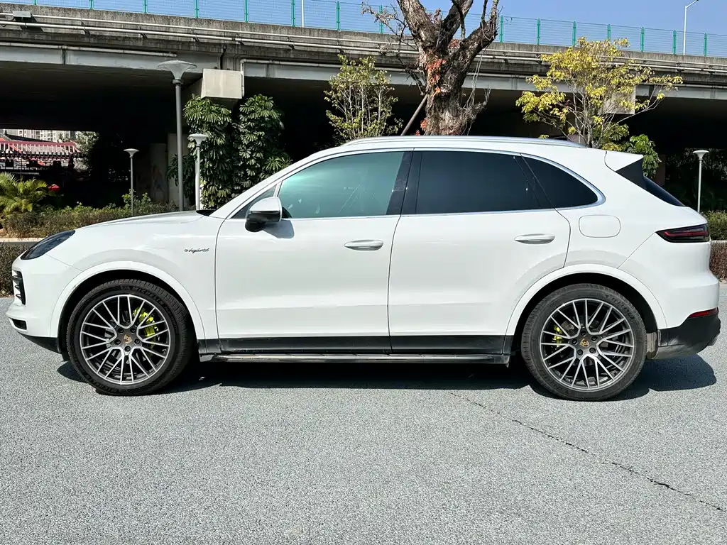 Cayenne NEV Cayenne E-Hybrid 2.0 T