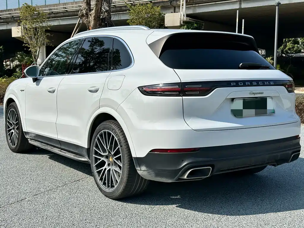 Cayenne NEV Cayenne E-Hybrid 2.0 T