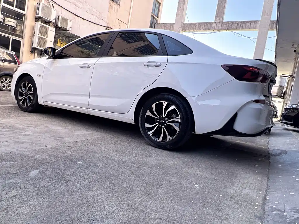 Monza Mild Hybrid RS 330 T Auto Smooth