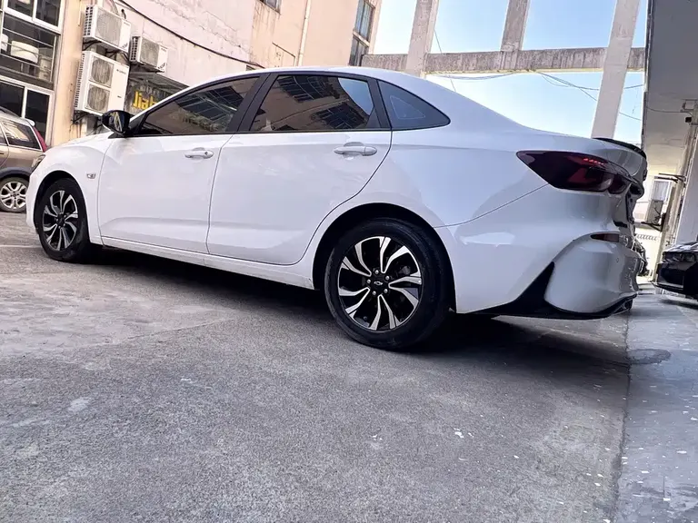 Chevrolet Monza Mild Hybrid RS 330 T Auto Smooth