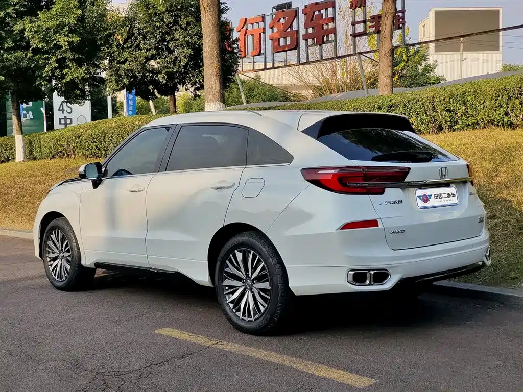 Avancier 370 TURBO 4 WD Premium