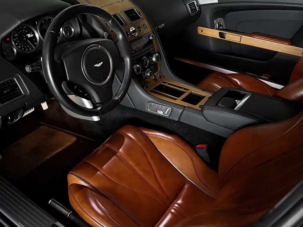 Virage 6.0 Coupe