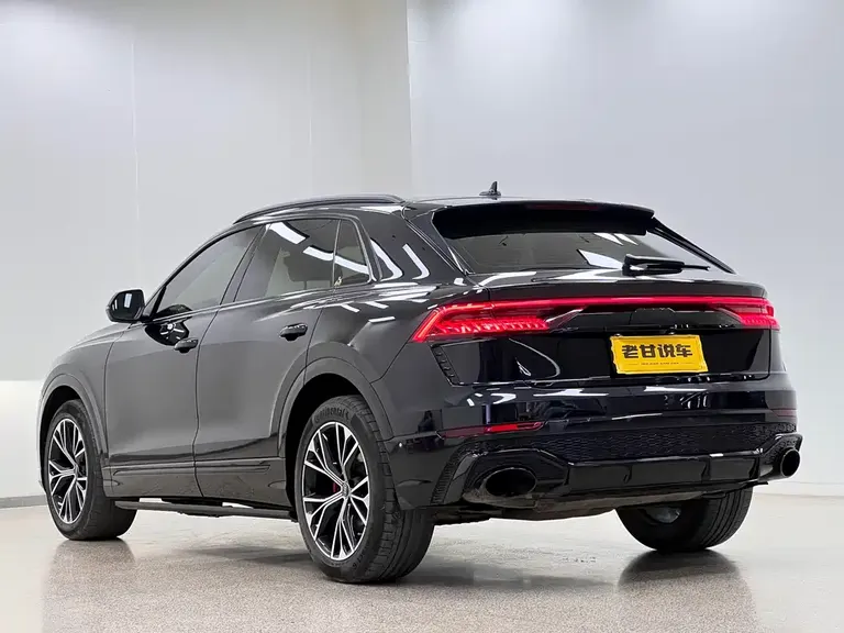 Audi Q8 55 TFSI Luxury Dynamic