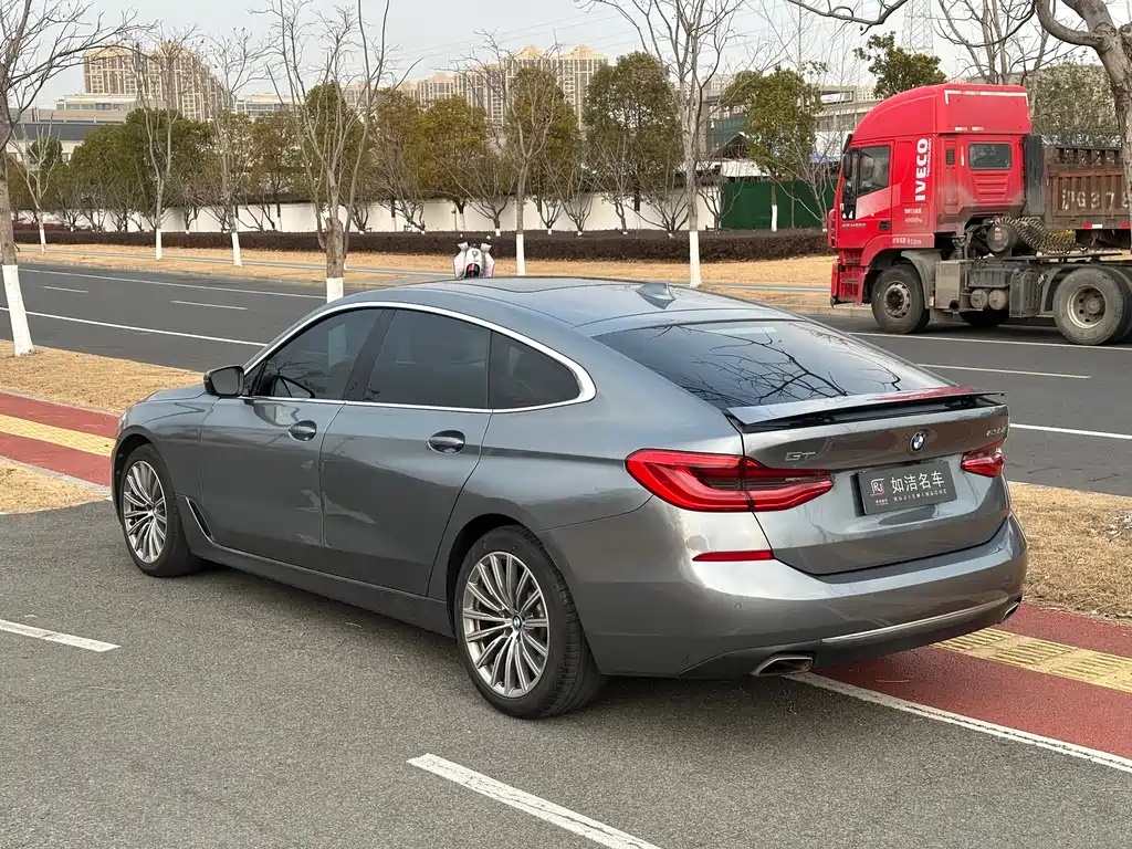 BMW 6 Series GT 630 i Luxury Design Package
