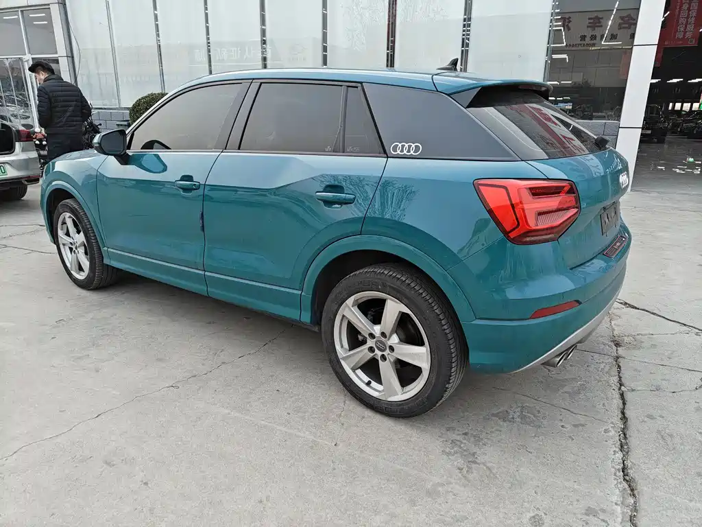Audi Q2 L 35 TFSI Fashion Elegant