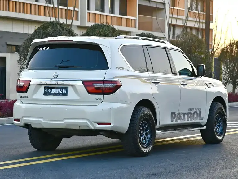Nissan Patrol 4.0 L Leading Elite