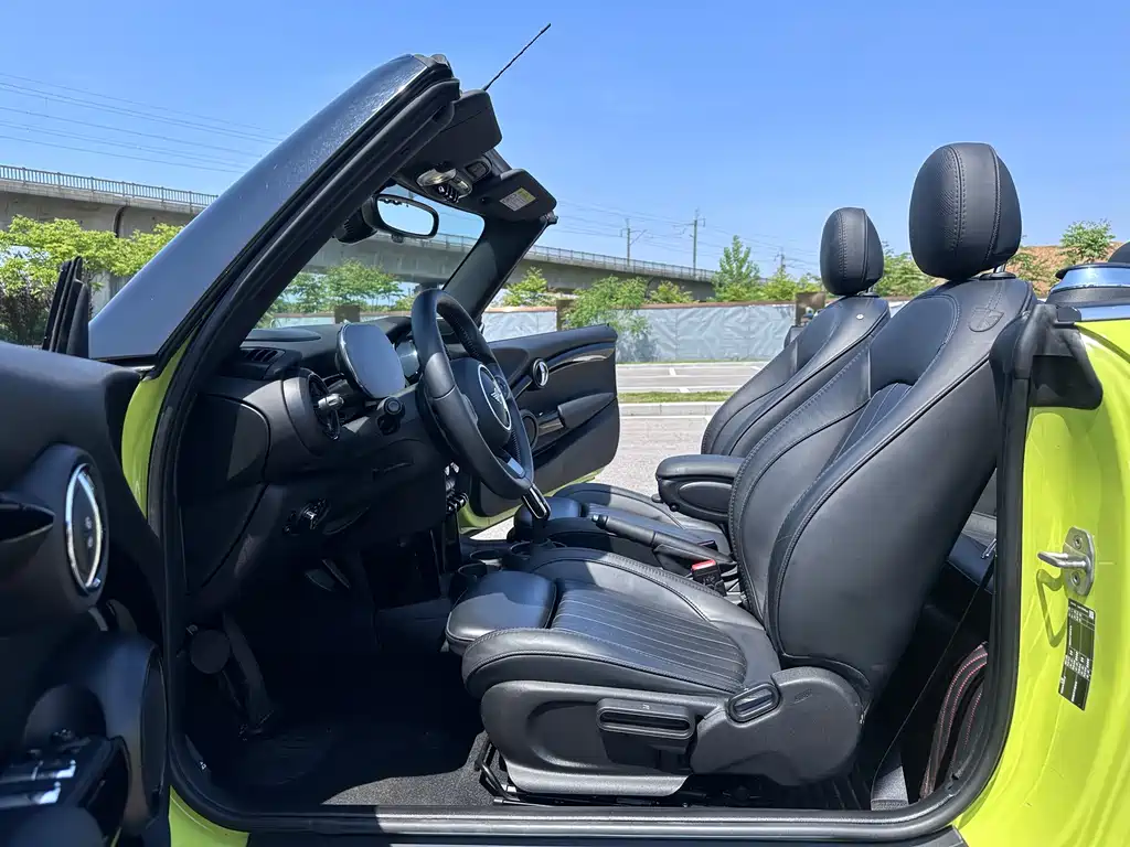 MINI 2.0 T COOPER S CABRIO Artist