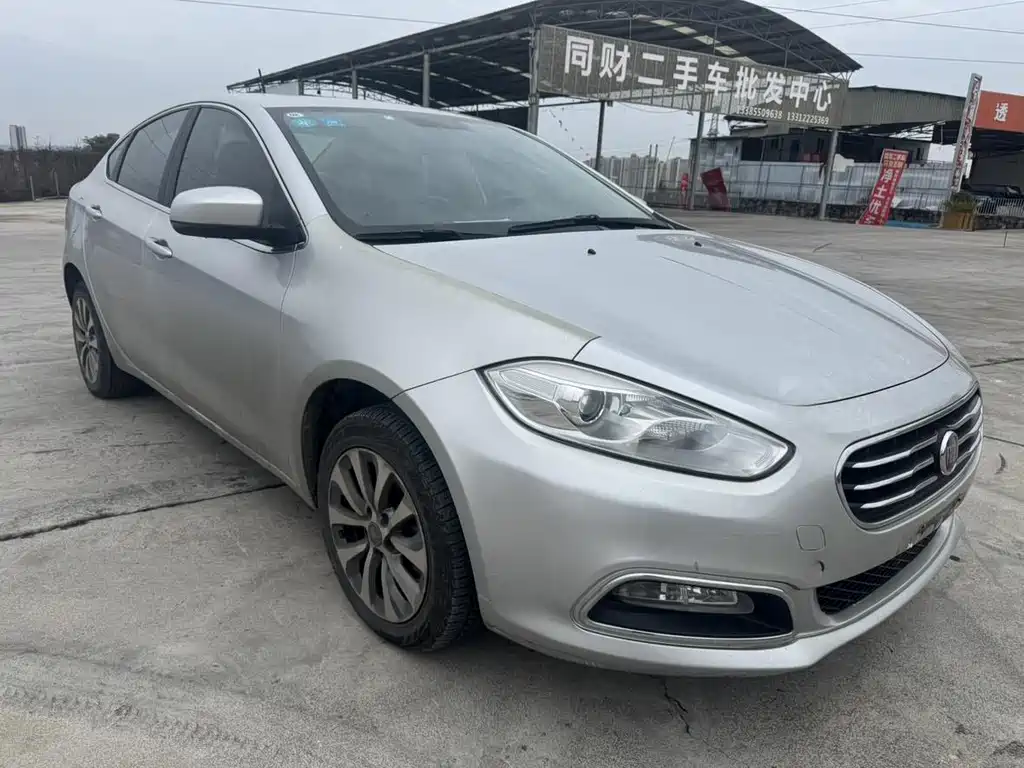Viaggio 1.4 T Auto Joy