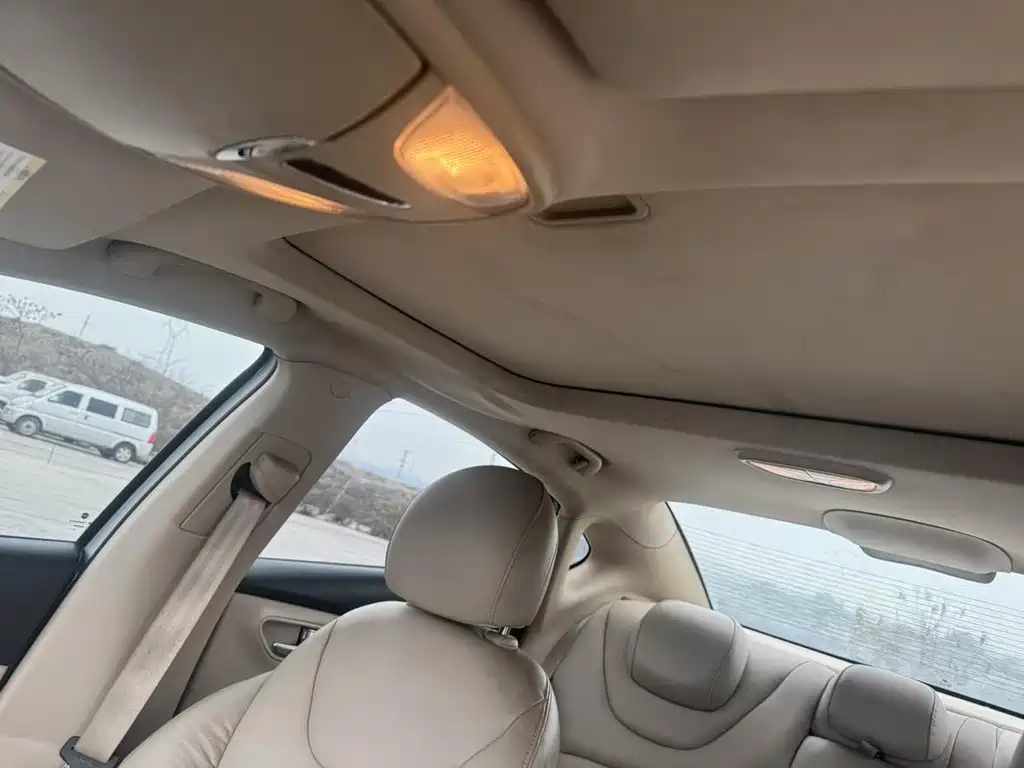 Viaggio 1.4 T Auto Joy