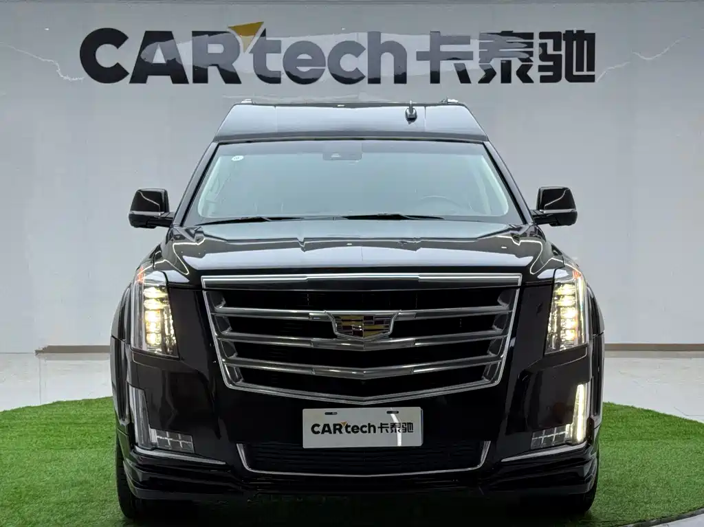Escalade 6.2 L ESV Platinum Extended