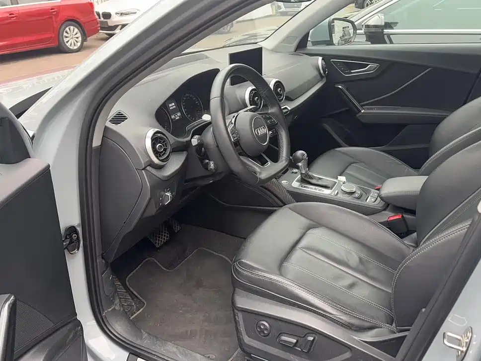 Audi Q2 L 35 TFSI Fashion Dynamic