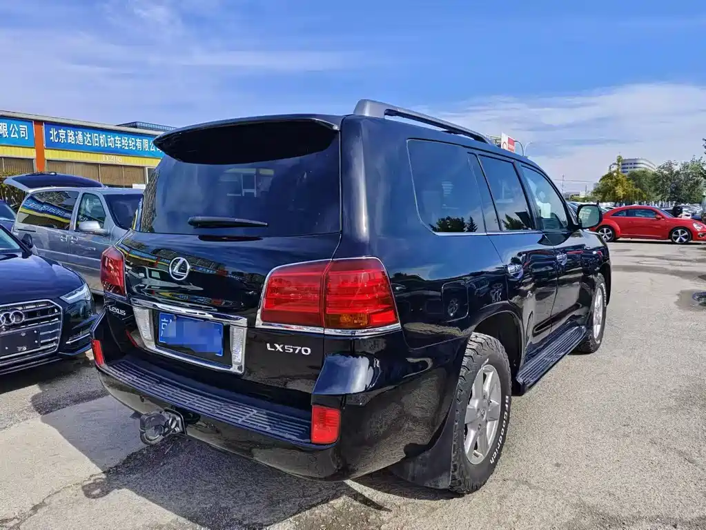 Lexus LX 570