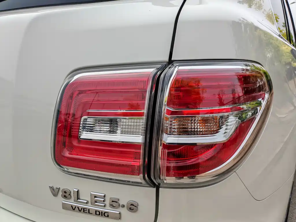Patrol 5.6 L Standard