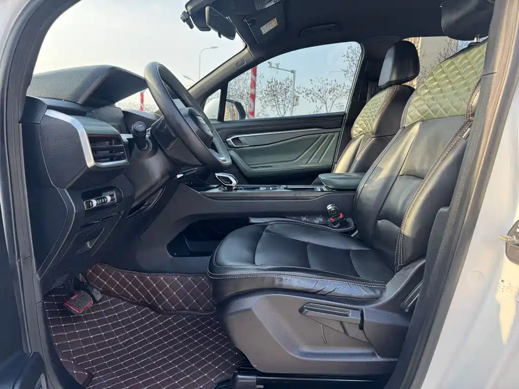 Haoyue L 2.0 T DCT Flagship