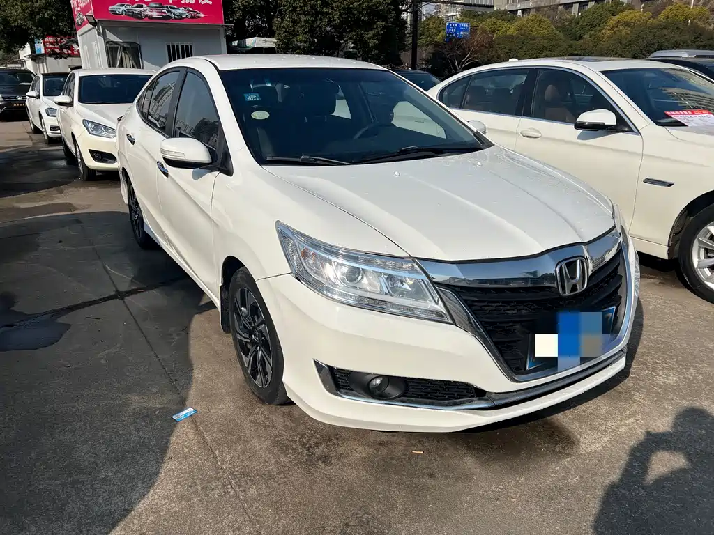 Crider 1.8 L CVT Comfort