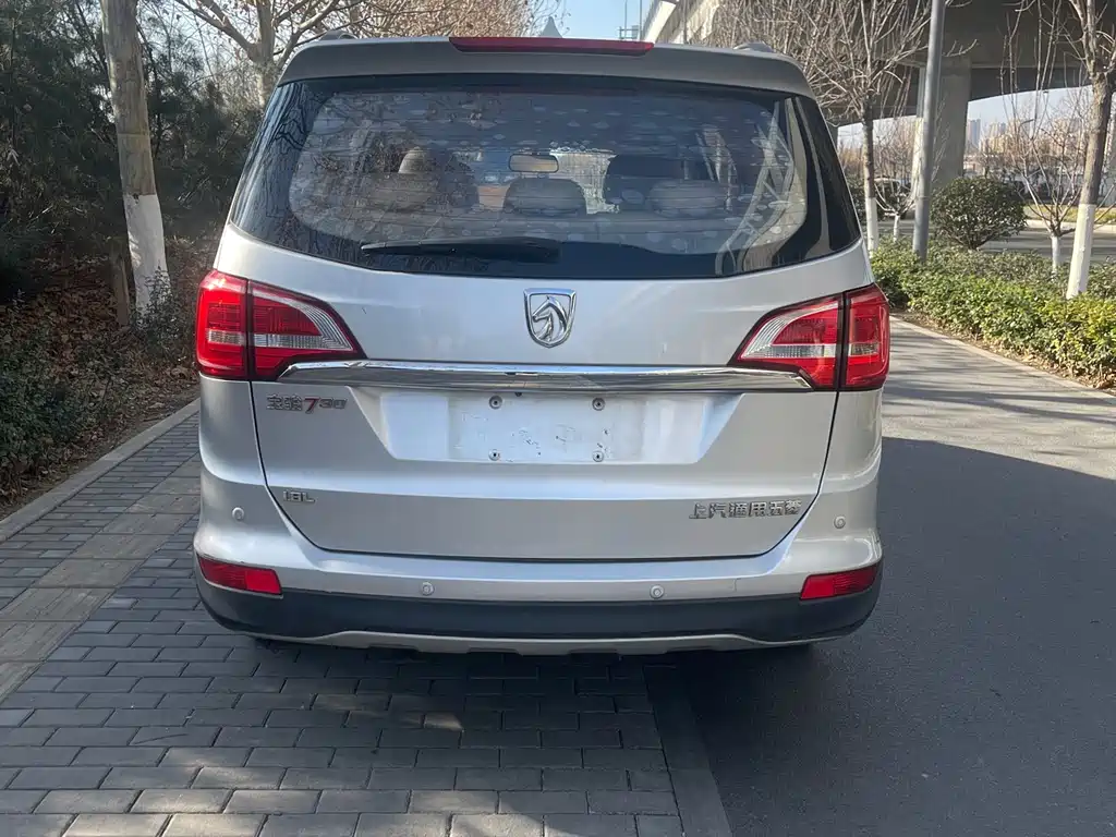Baojun 730 1.8 L iAMT Luxury 7-seat