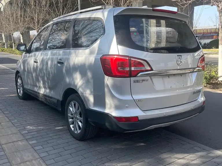 Baojun 730 1.8 L iAMT Luxury 7-seat
