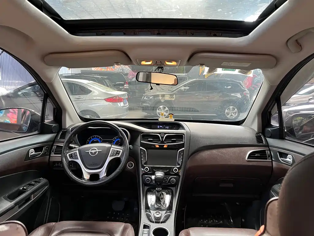 Haima V70 1.5 T Auto Comfort·Smooth 6-seat