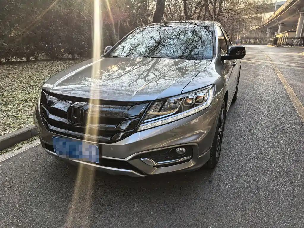 Crosstour 2.4 L Luxury
