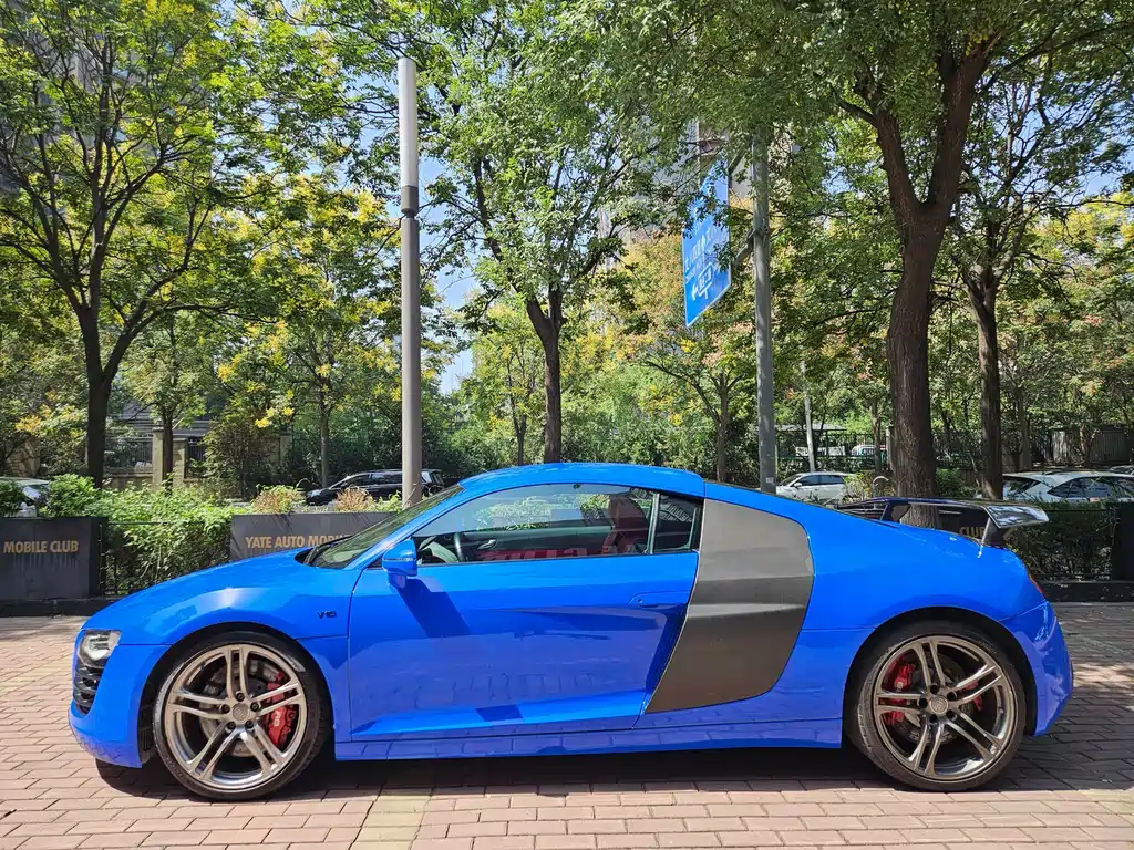 Audi R8 4.2 FSI quattro