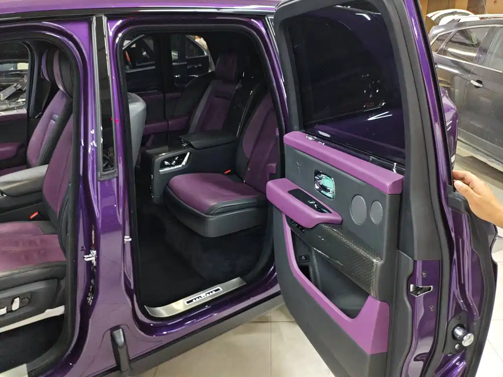 Cullinan Black Badge