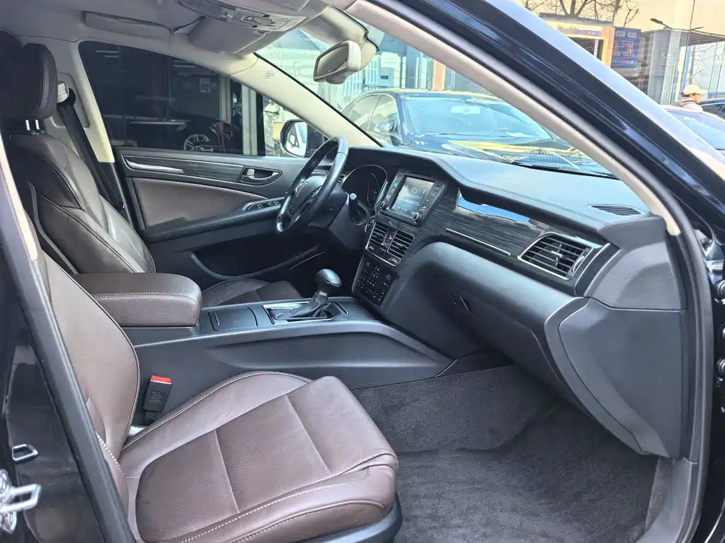 Hongqi H7 2.0 T Flagship