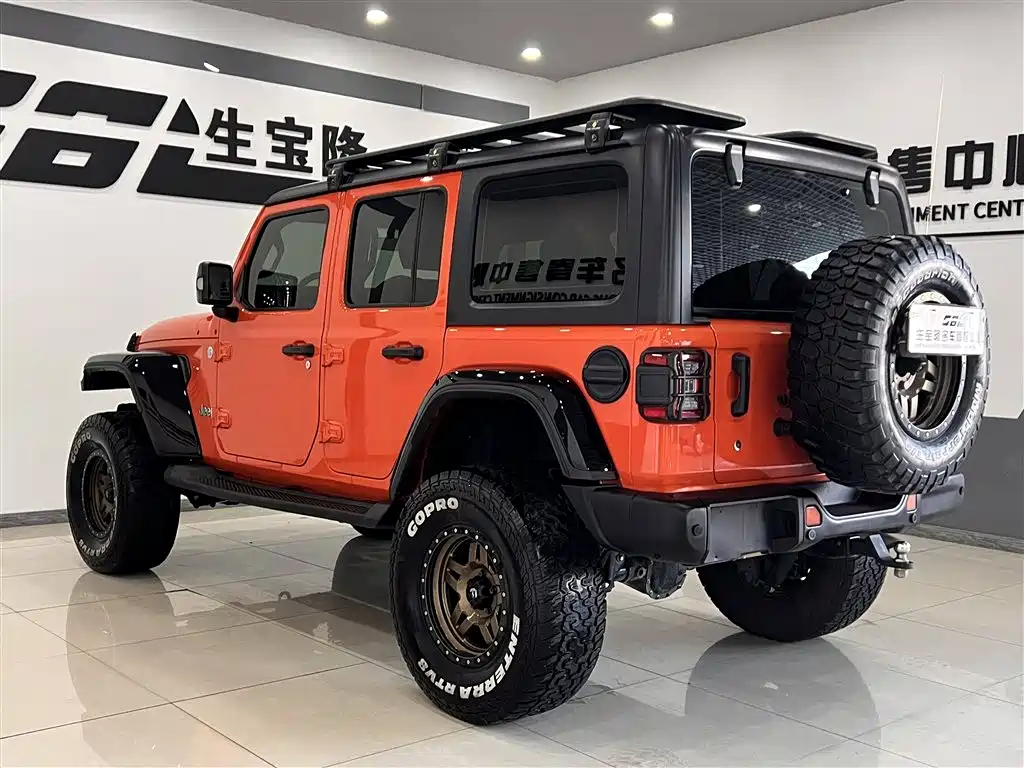 Wrangler 2.0 T Sahara 4-door CN-VI