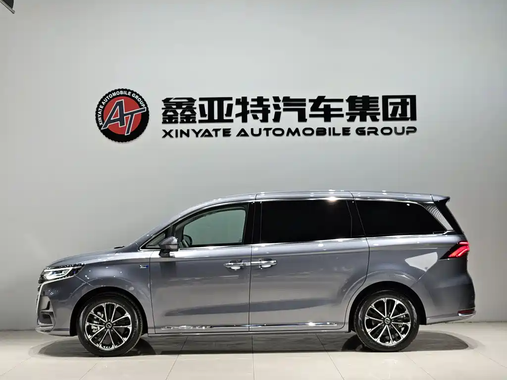 Roewe iMAX8 400 TGI Comfort Enjoyment