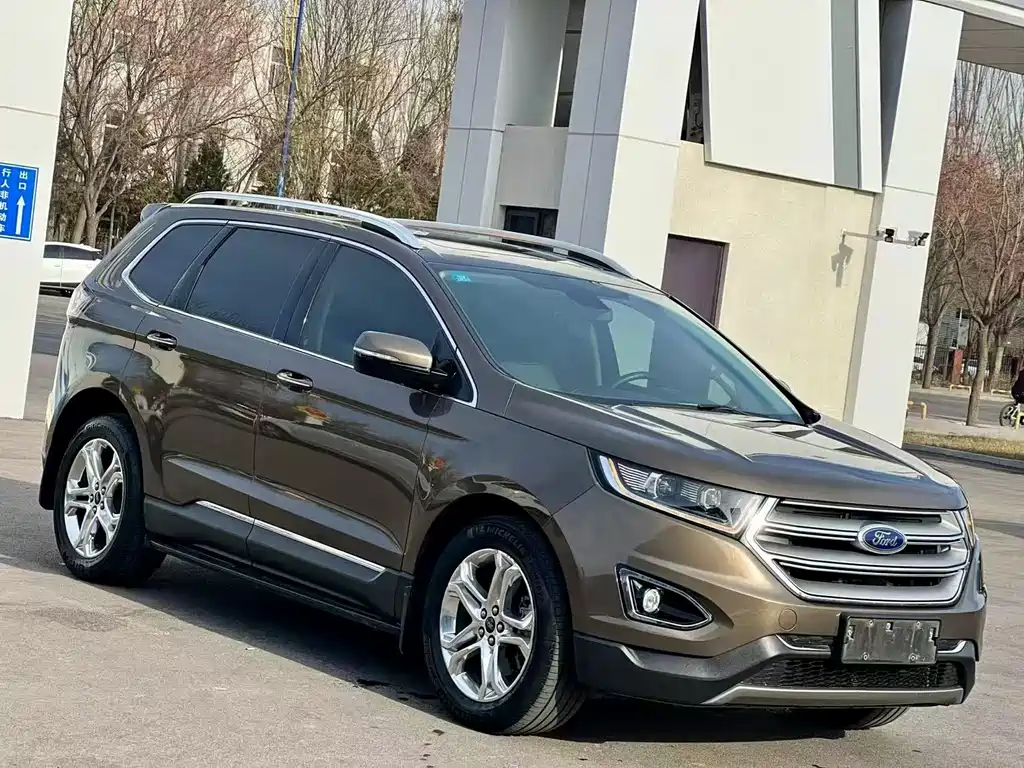 Edge EcoBoost 245 2 WD Grand Sharp 7-seat CN-V