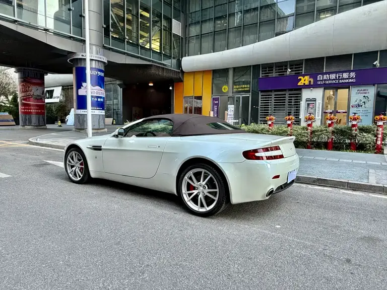 Aston Martin V8 Vantage 4.7 L S Roadster