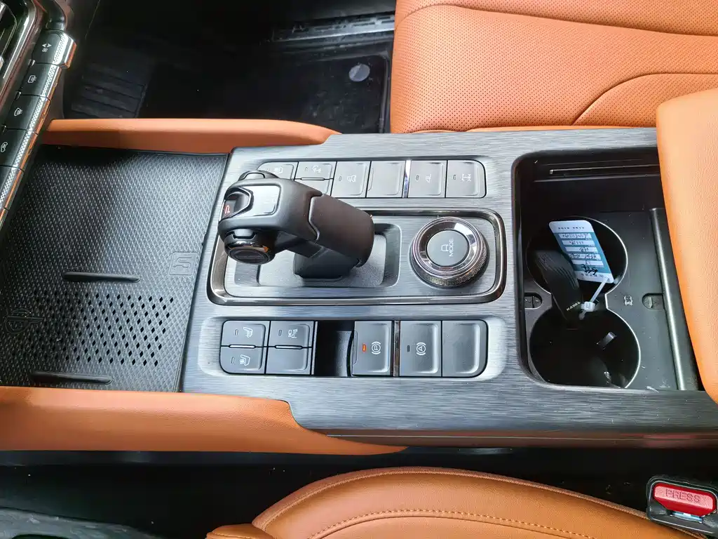Haval H9 2.0 T Gasoline 4 WD Expand Realm