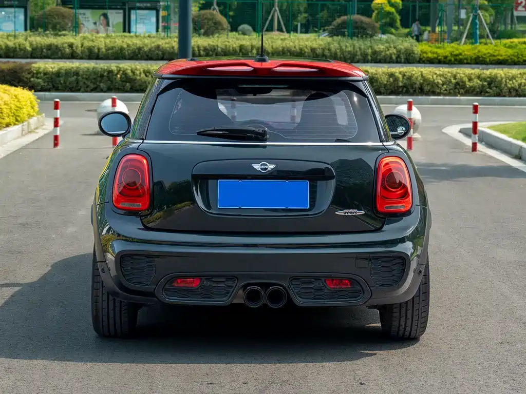 MINI JCW 2.0 T JOHN COOPER WORKS