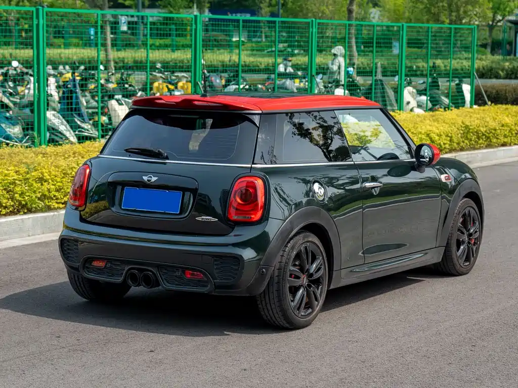 MINI JCW 2.0 T JOHN COOPER WORKS