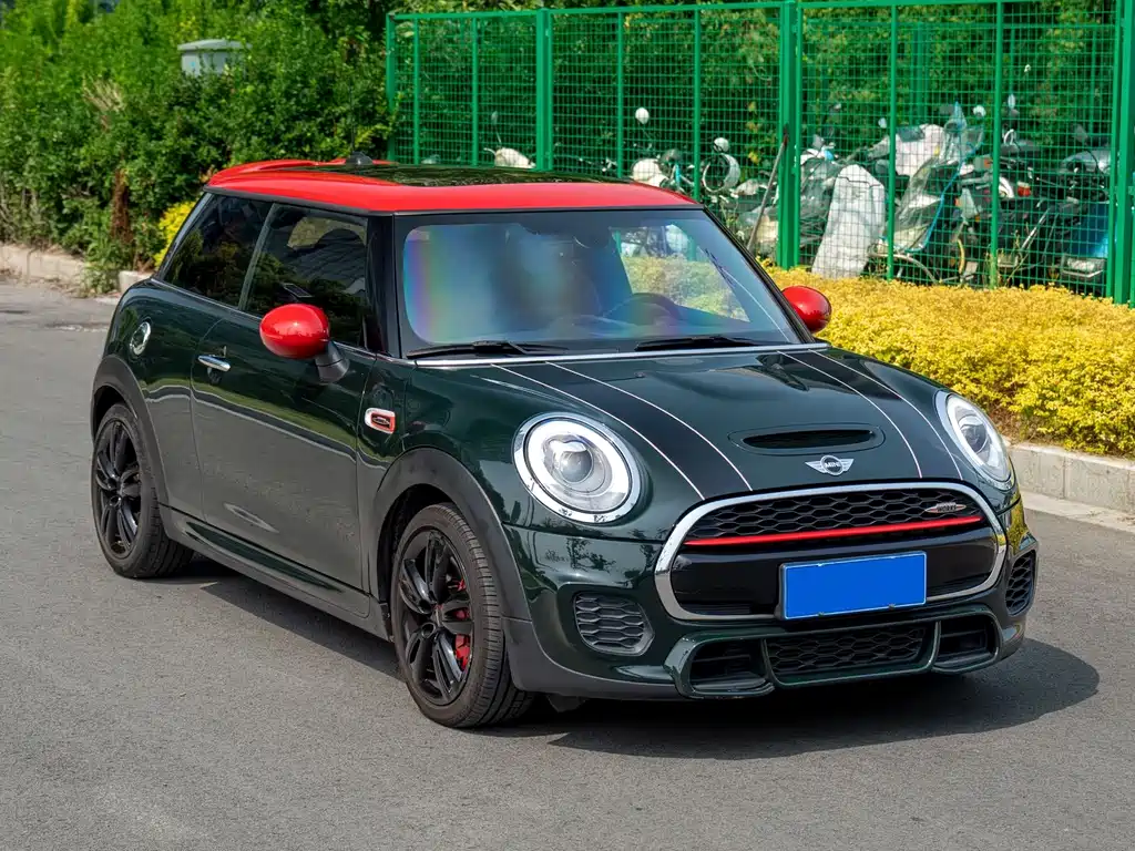 MINI JCW 2.0 T JOHN COOPER WORKS
