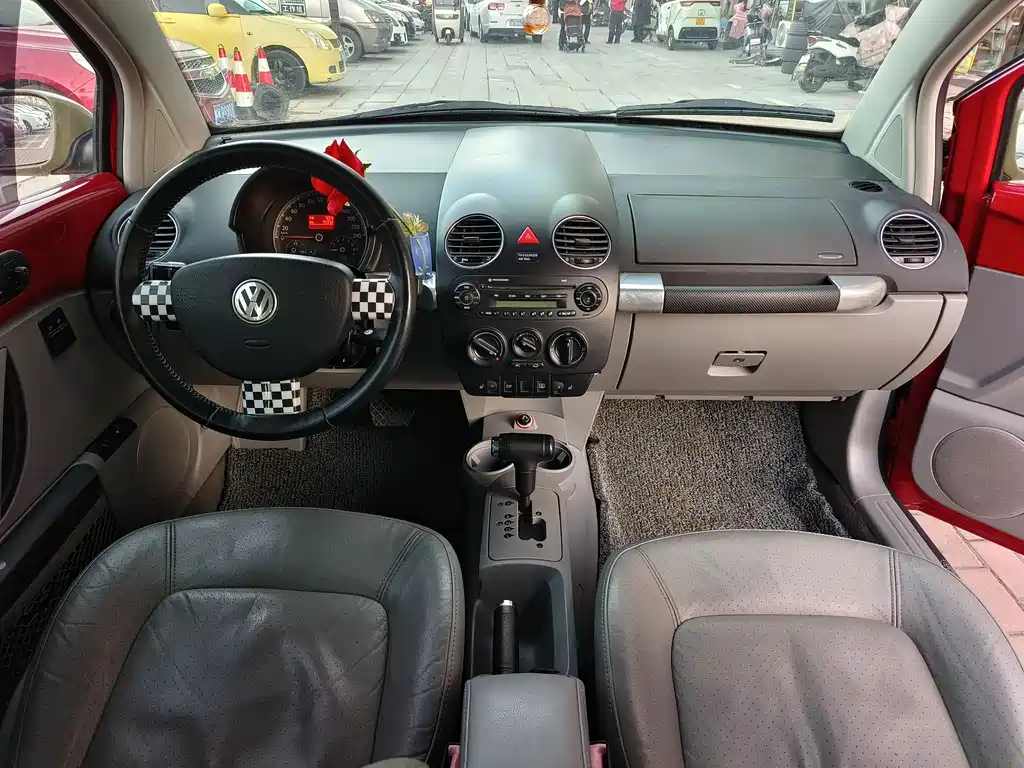Beetle 1.8 T AT Luxury