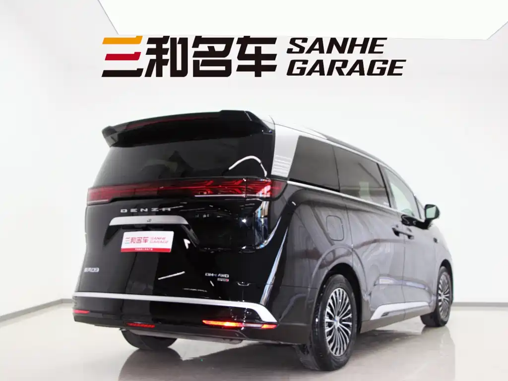 Denza D9 DM-i Smart Drive 1020 4 WD Flagship