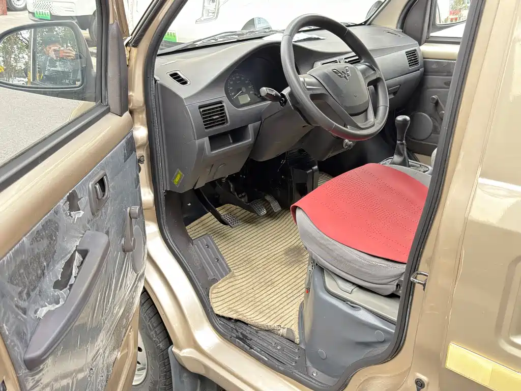 Wuling Rongguang 1.5 L Extended Basic