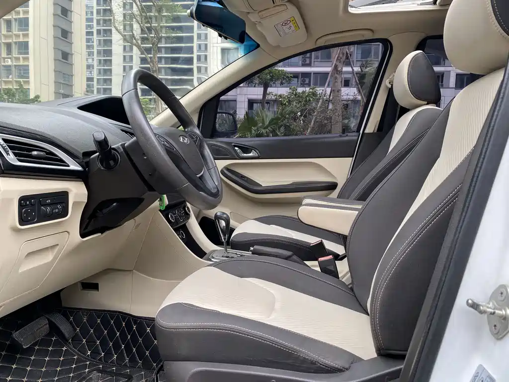 Arrizo M7 2.0 L CVT Wide Joy 223-seat