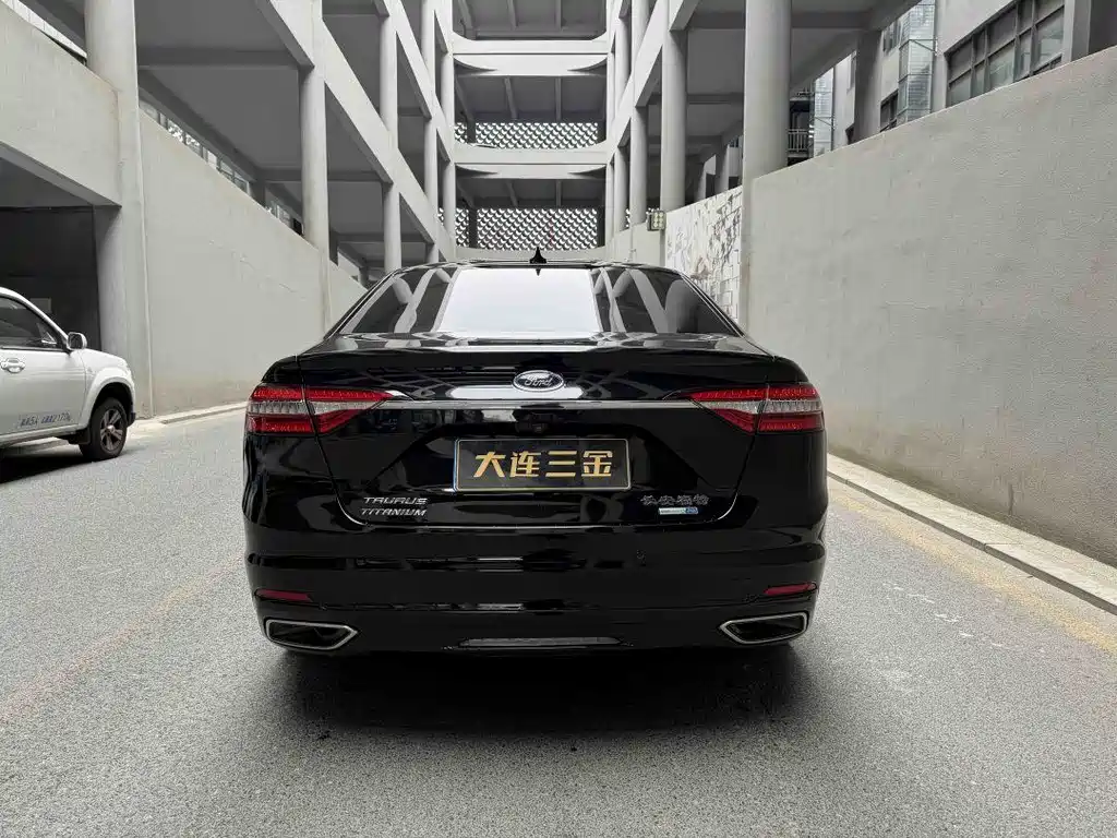 Taurus EcoBoost 245 Vignale Premium Enjoyment