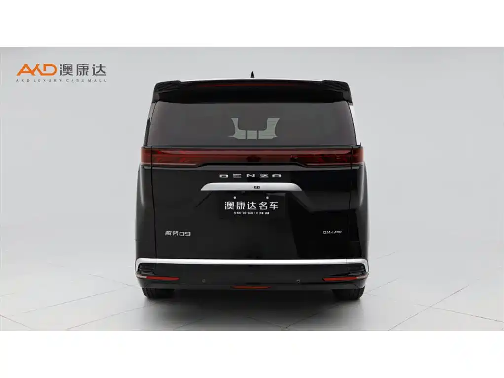 Denza D9 DM-i 980 4 WD Distinguished