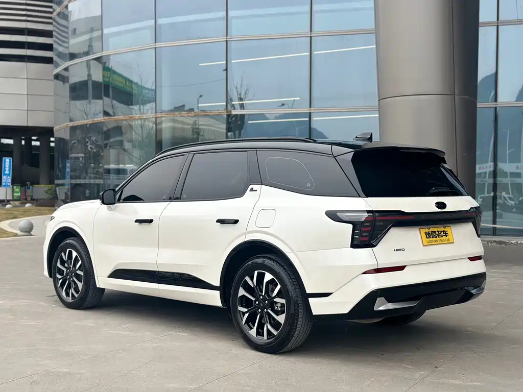 Edge Edge L 2.0 T EcoBoost 4 WD 7-seat Supreme