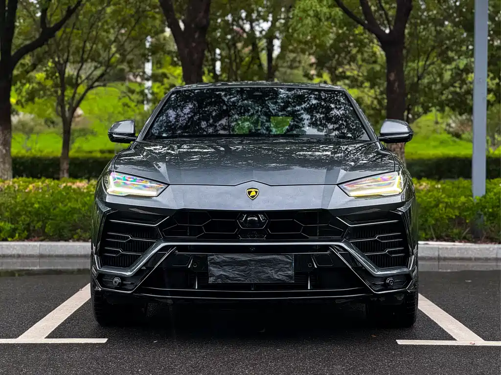 Urus 4.0 T V8